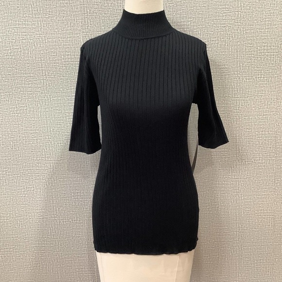 Madison Grey Tops - Madison Grey Women's Black Mock Turtleneck sz S Short Sleeve NWT